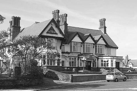 King Alfred Hotel Barrow-in-Furness Bagian luar foto